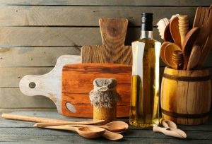 7 lý do bạn nên lựa chọn dụng cụ nấu ăn bằng gỗ