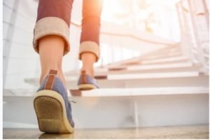 Bài tập leo cầu thang để giảm cân
